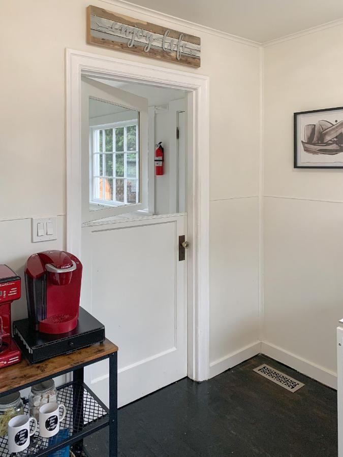 North Bend Downtown Cottage Екстериор снимка