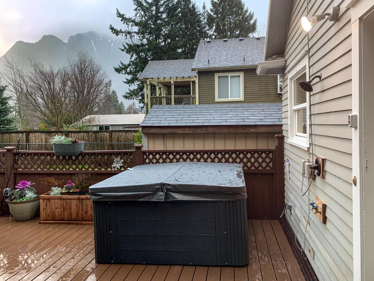 North Bend Downtown Cottage Екстериор снимка