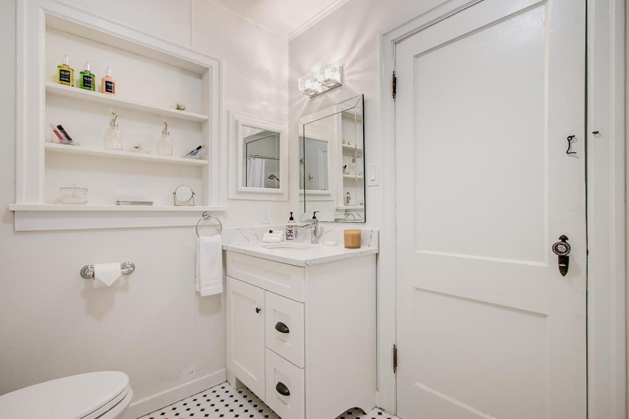 North Bend Downtown Cottage Екстериор снимка